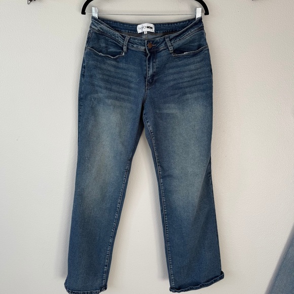 🌷Cotton Blend Wide Leg Jeans - Slight Stretch Mid Rise - Size 11 / 31.5 inseam - Picture 2 of 7